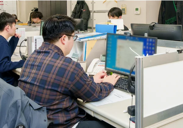 展示会の会期開始・事務作業